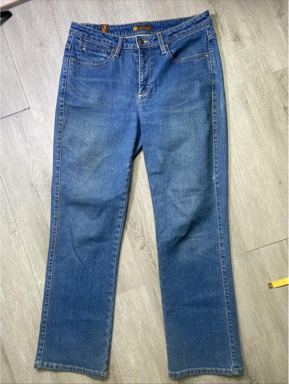 Aura Wrangler Jeans Women’s 8R Medium Blue Wash Straight Leg Vintage